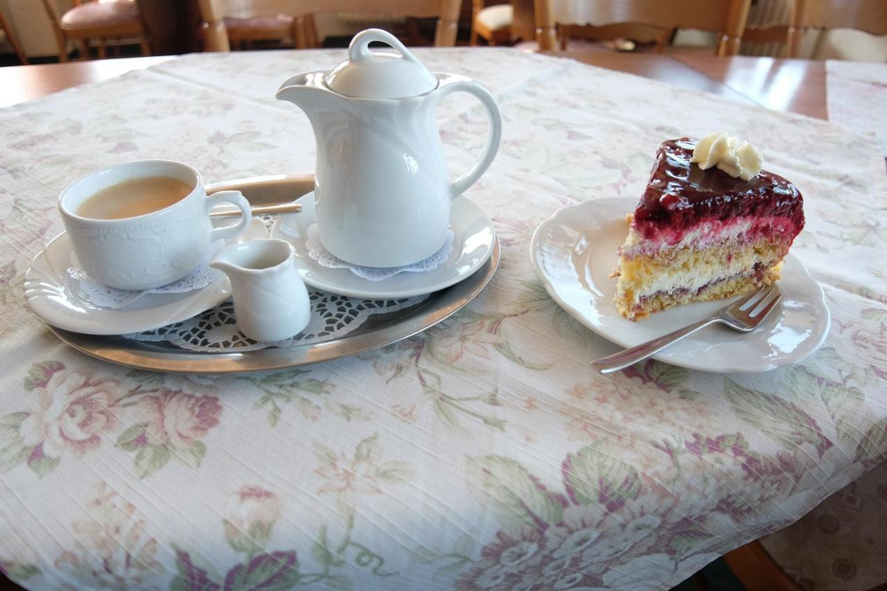 Café Pension Sonnenkanzel Staatsbad Brückenau Exterior foto